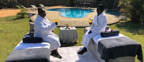 Massage med varma stenar och massage