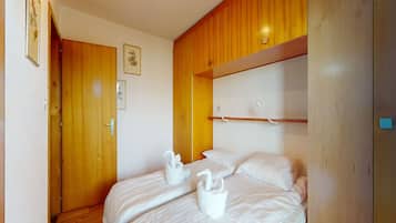 Apartment | 2 bilik tidur, dilengkapkan perabot secara berasingan, cadar katil