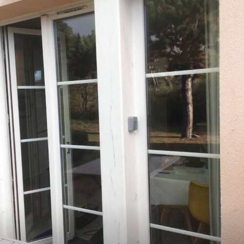 Pleasant, sunny, quiet house near the lake
