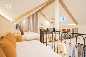 Familienvilla, Poolblick