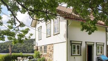 House | Exterior
