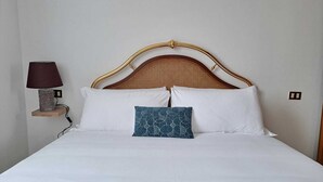Appartement, patio | 1 chambre, couette en duvet, fer et planche à repasser, literie fournie