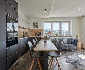 วิลล่า | ร้านอาหาร