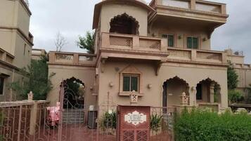 Voorkant van accommodatie