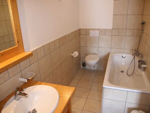 Bathroom - Apartment in Veysonnaz Near Ski Lift (Veysonnaz)