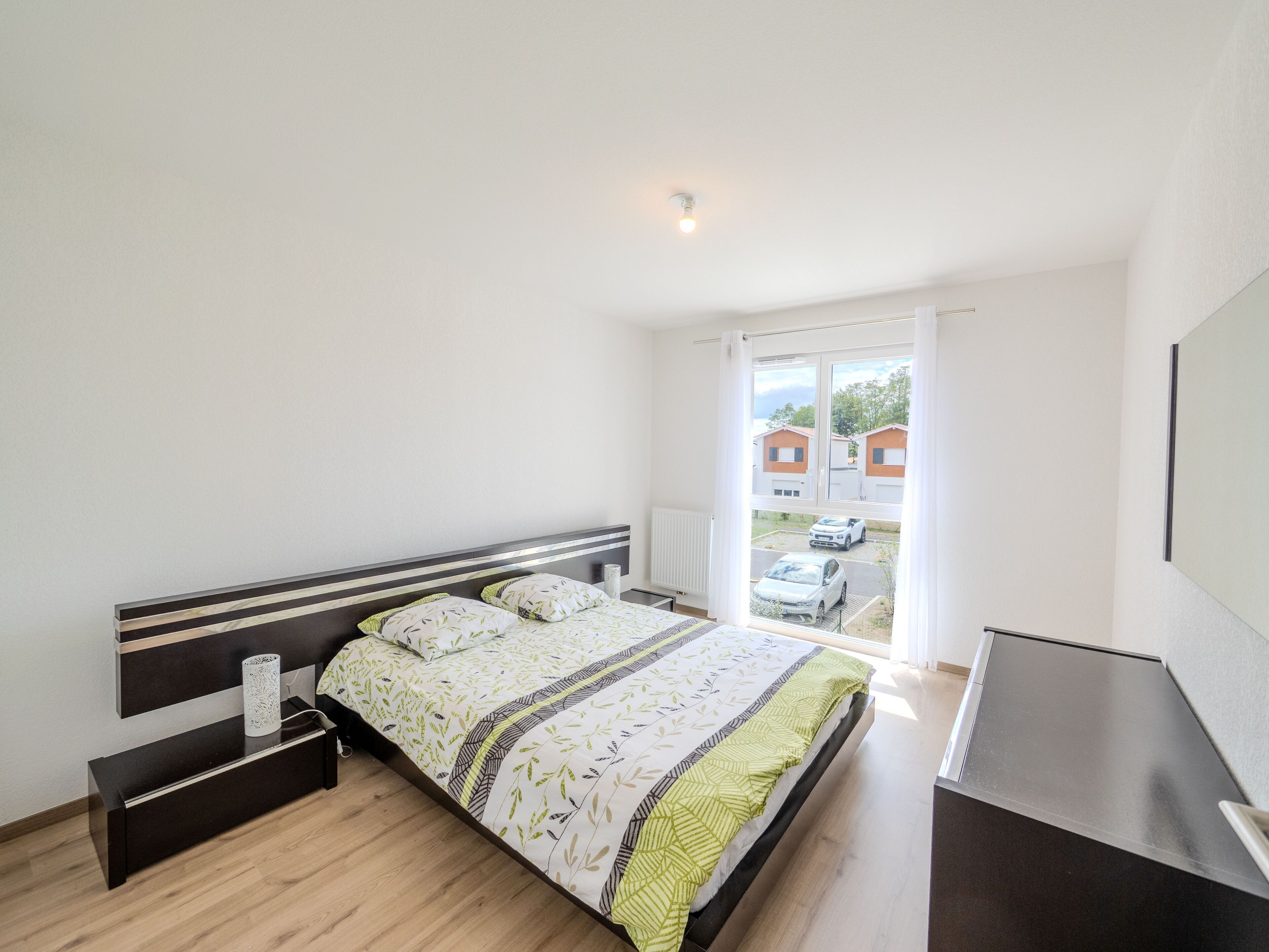 2 chambres, fer et planche à repasser, Wi-Fi, draps fournis