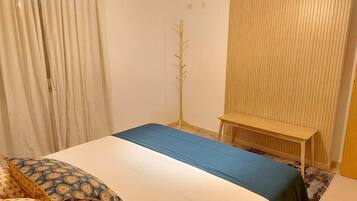 1 bedroom, iron/ironing board, Internet, bed sheets