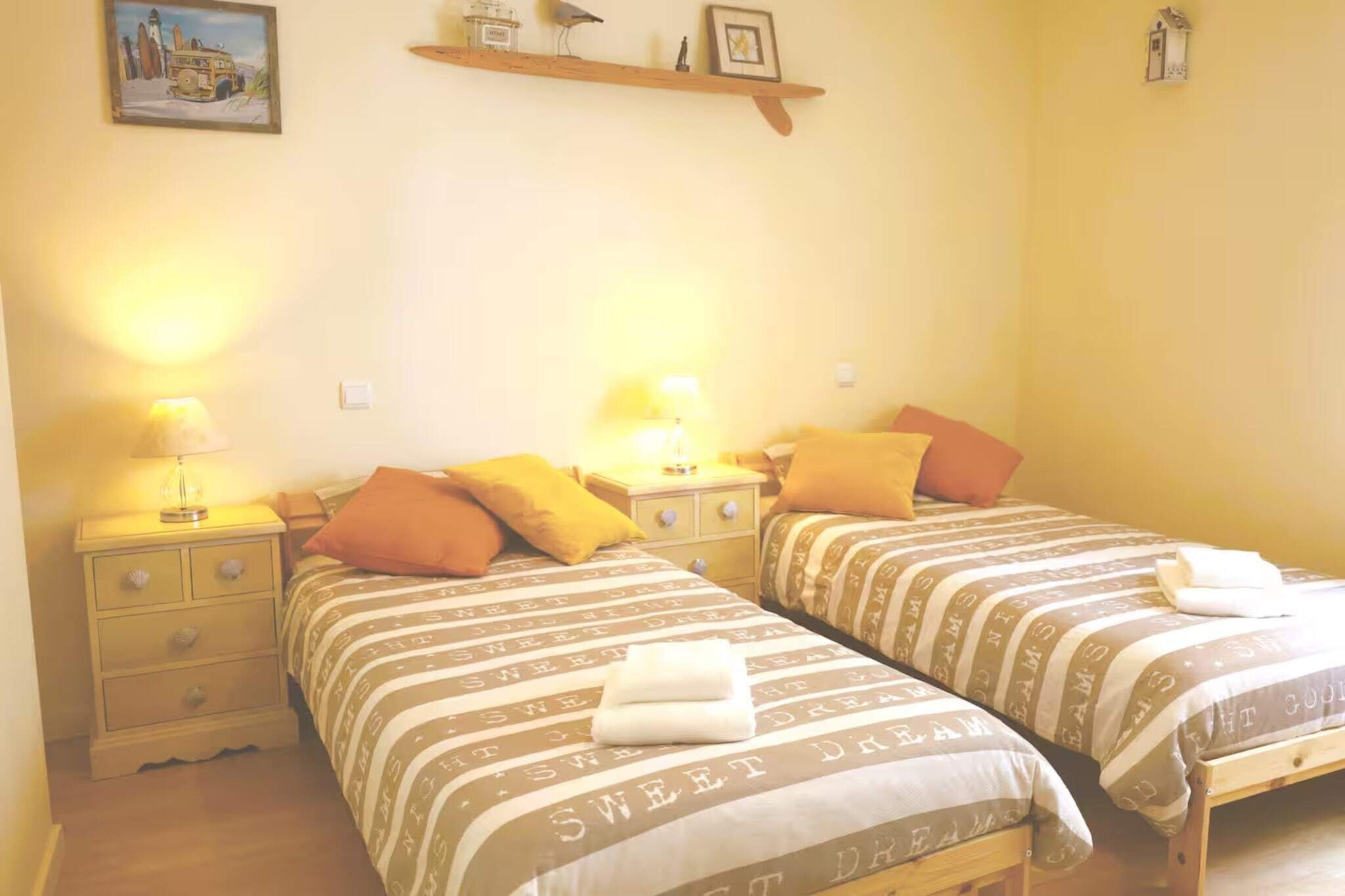 3 habitaciones, tabla de planchar con plancha y wifi gratis 