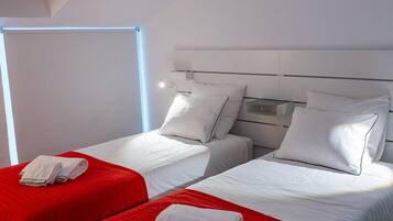 2 bedrooms, iron/ironing board, Internet, bed sheets