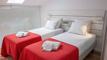 2 chambres, fer et planche à repasser, accès Internet, draps fournis