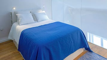 2 dormitorios, tabla de planchar con plancha, Internet y ropa de cama