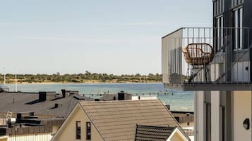 House | Water view