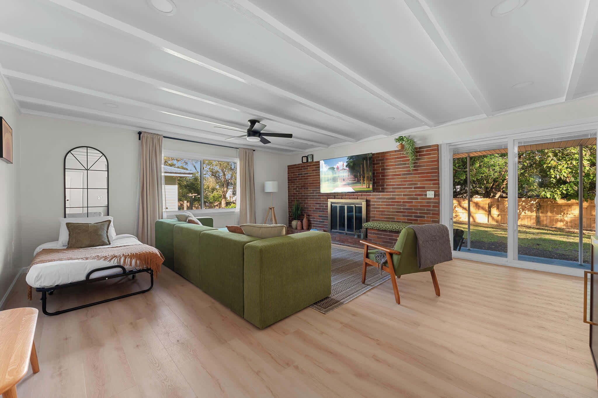 4 bedrooms, iron/ironing board, travel cot, WiFi