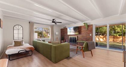 The Bauhaus | 4BR/3BA • Families • Ample Parking