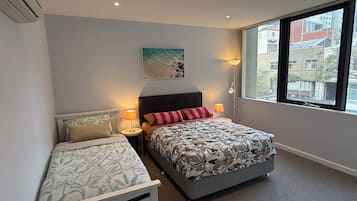 2 bedrooms, iron/ironing board, WiFi, bed sheets