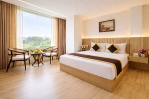 Deluxe Room | Soundproofing, free WiFi, bed sheets - HOTEL VENUE Delhi Airport (New Delhi)