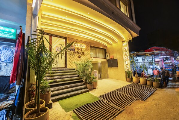 Front of property - HOTEL VENUE Delhi Airport (New Delhi)