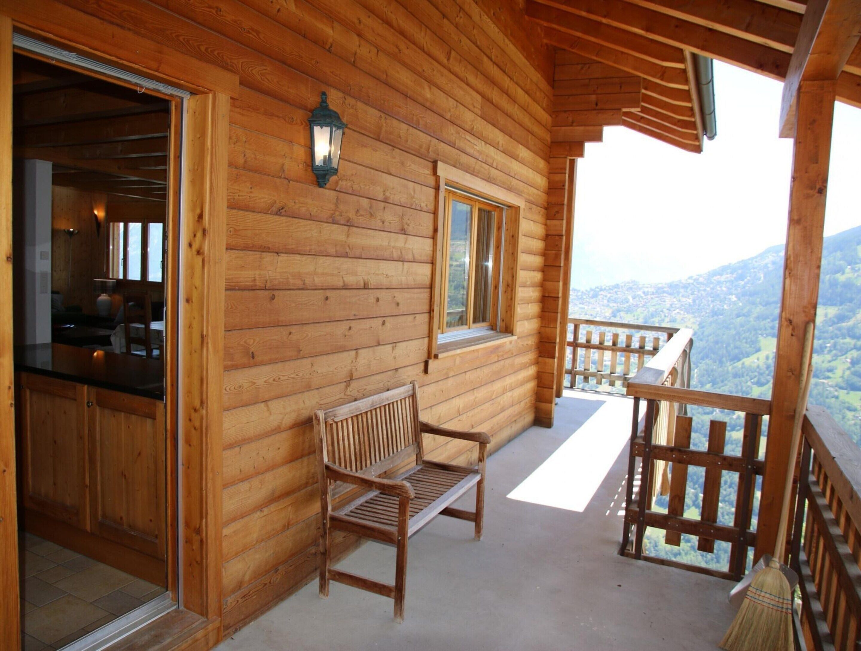 Chalet | Balcony