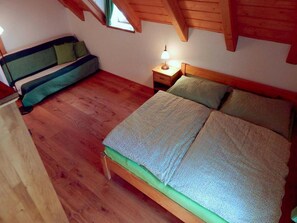 5 bedrooms, individually furnished, bed sheets - Comfortable Villa With Stunning Views (Rokytnice nad Jizerou)