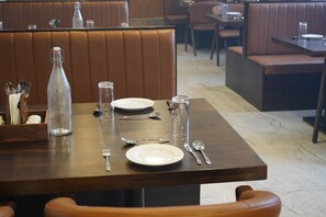 Restaurant - SN Blue Hotel (Alto de Porvorim)