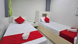Habitación Confort con 2 camas individuales, 2 camas individuales, para no fumadores, baño privado | Wifi gratis 