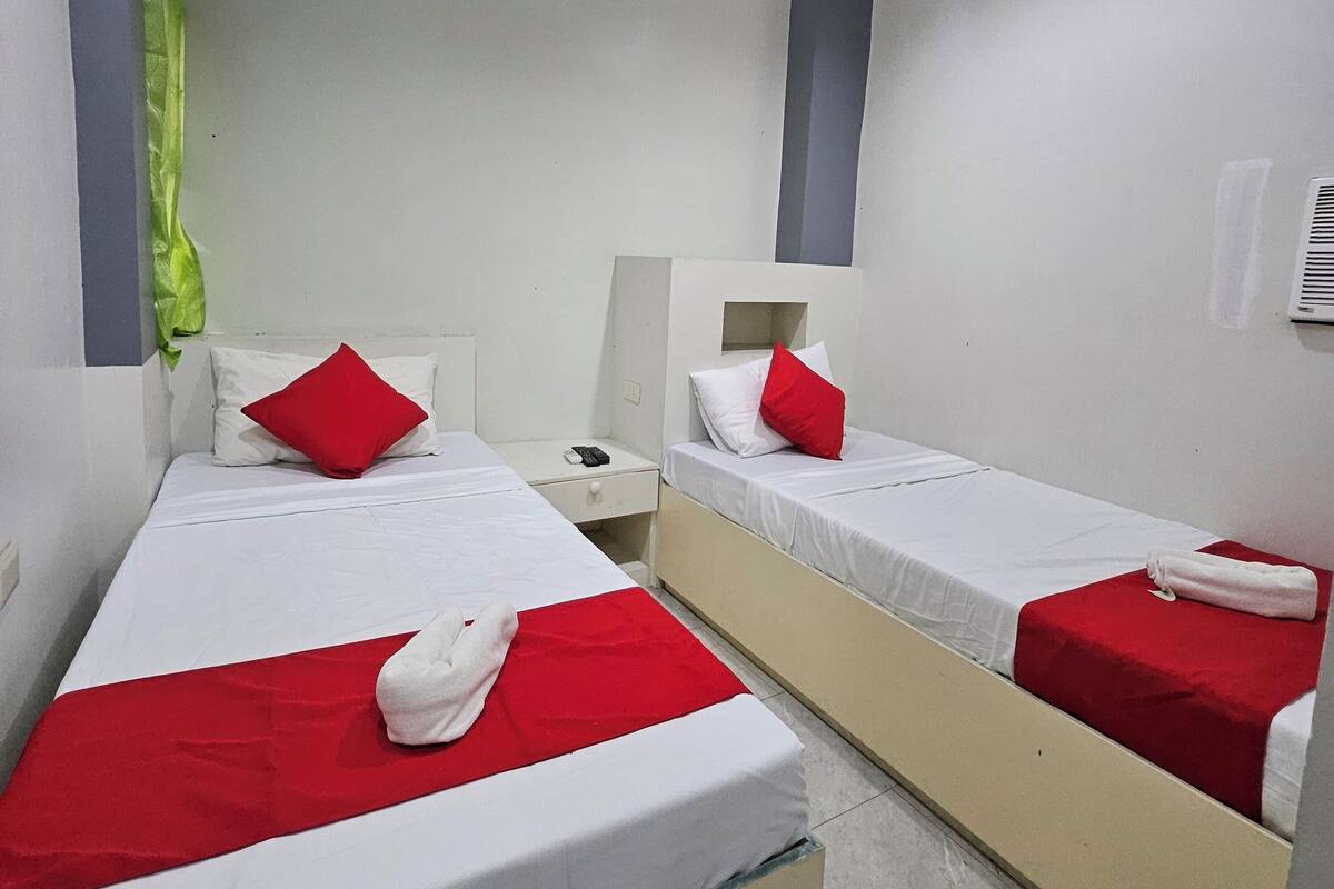 Comfort Twin Room, 2 Twin Beds, Non Smoking, Private Bathroom | WiFi (free)