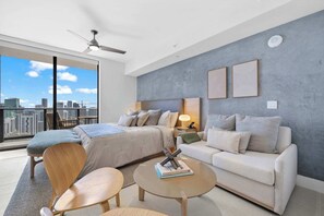 TV - Downtown Studio with Spectacular Miami Views (Downtown)