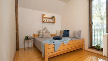 Villa | 4 bedrooms, individually furnished, bed sheets