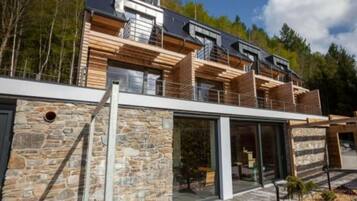 Villa | Exterior