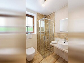 Villa | Bathroom