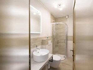 Villa | Bathroom | Bathtub