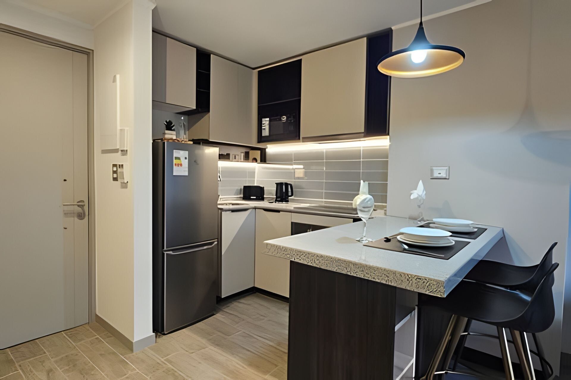 Apartment | Private kitchen | Microwave, cookware/dishes/utensils