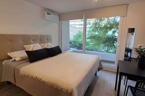 Apartment | 1 bedroom, individually decorated, individually furnished, free WiFi - Oceana Suites Eco España (Santiago)