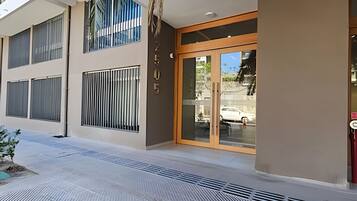 Apartemen | Detail eksterior