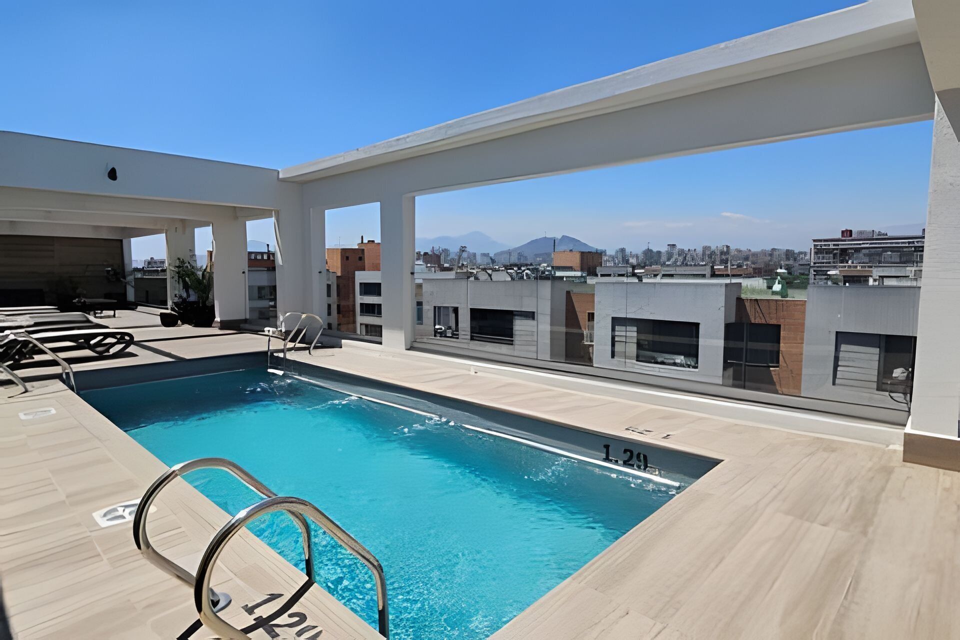 Apartment | Pool | Seasonal outdoor pool