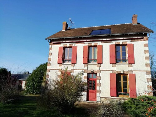 Large charming house in the country - 2h from Paris - Near the Loire castles