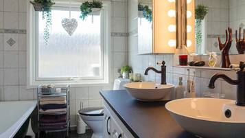 House | Bathroom