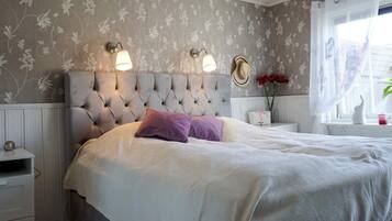 House | 4 bedrooms, individually furnished