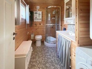 House | Bathroom - 8 Person Holiday Home in Tau (Strand)