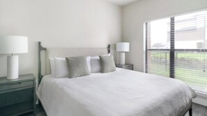 2 bedrooms, desk, iron/ironing board, WiFi