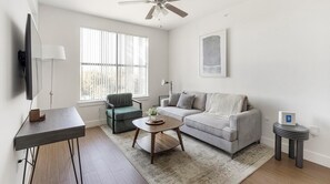 Smart TV - Landing | Incredible Studio, Pool, Clubhouse (Dallas)