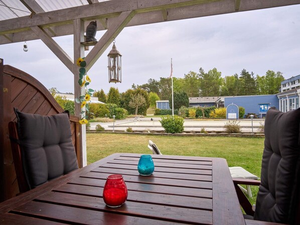 House | Outdoor dining - 2 Person Holiday Home in Nexo (Nexø)