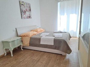 2 Schlafzimmer, Bügeleisen/Bügelbrett, WLAN, Bettwäsche