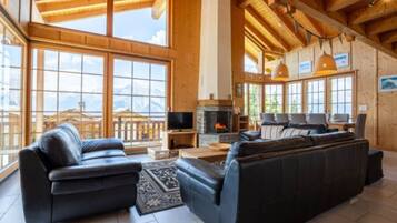 Chalet | Living room