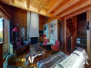 Chalet | Living area