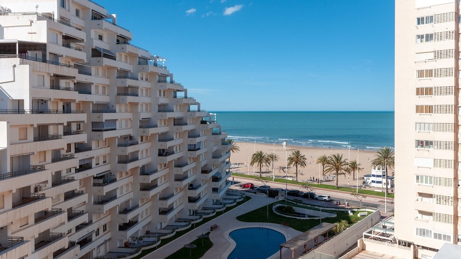 Apartment in Gandia With Sea Views & Pool