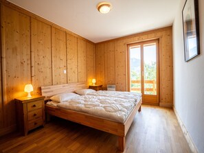 Chalet | 6 bedrooms, individually furnished, bed sheets - Spacious Chalet With Patio Facing Mountains (Nendaz)