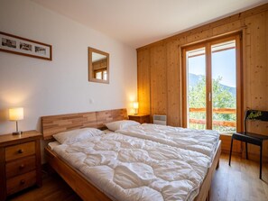 Chalet | 6 bedrooms, individually furnished, bed sheets - Spacious Chalet With Patio Facing Mountains (Nendaz)