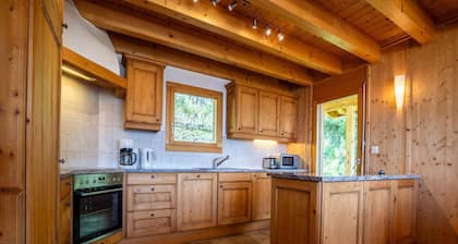Spacious Chalet With Patio Facing Mountains