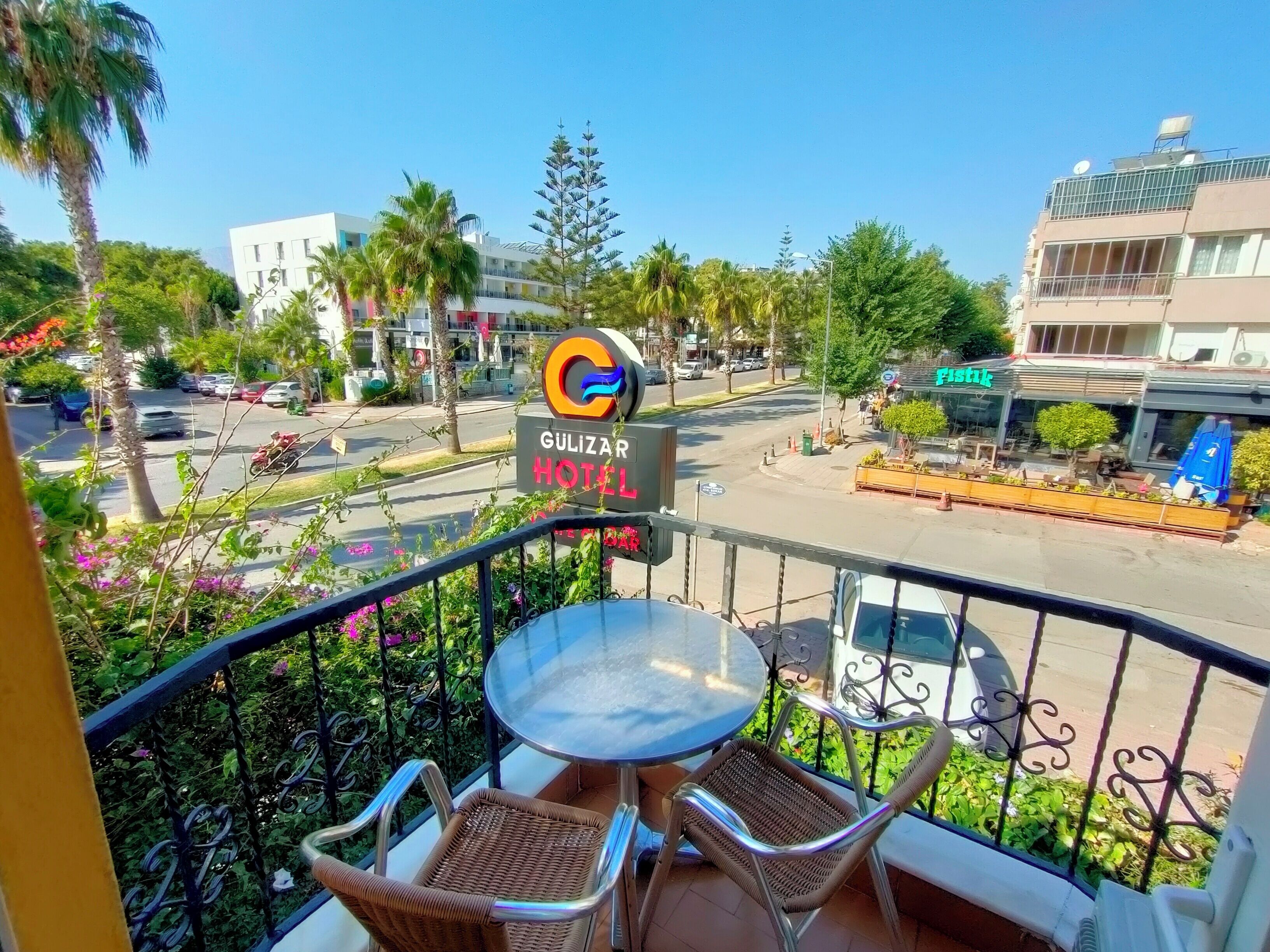Standaard kamer, balkon, uitzicht op stad | Uitzicht op de stad